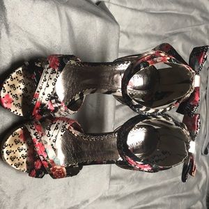 Women’s Shoes